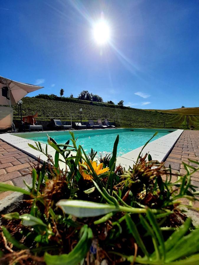 Agriturismo "Veritas" Bed & Wine Casaleggio Boiro Ngoại thất bức ảnh