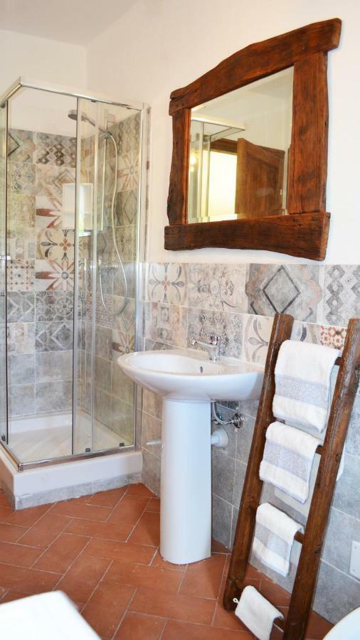 Agriturismo "Veritas" Bed & Wine Casaleggio Boiro Ngoại thất bức ảnh
