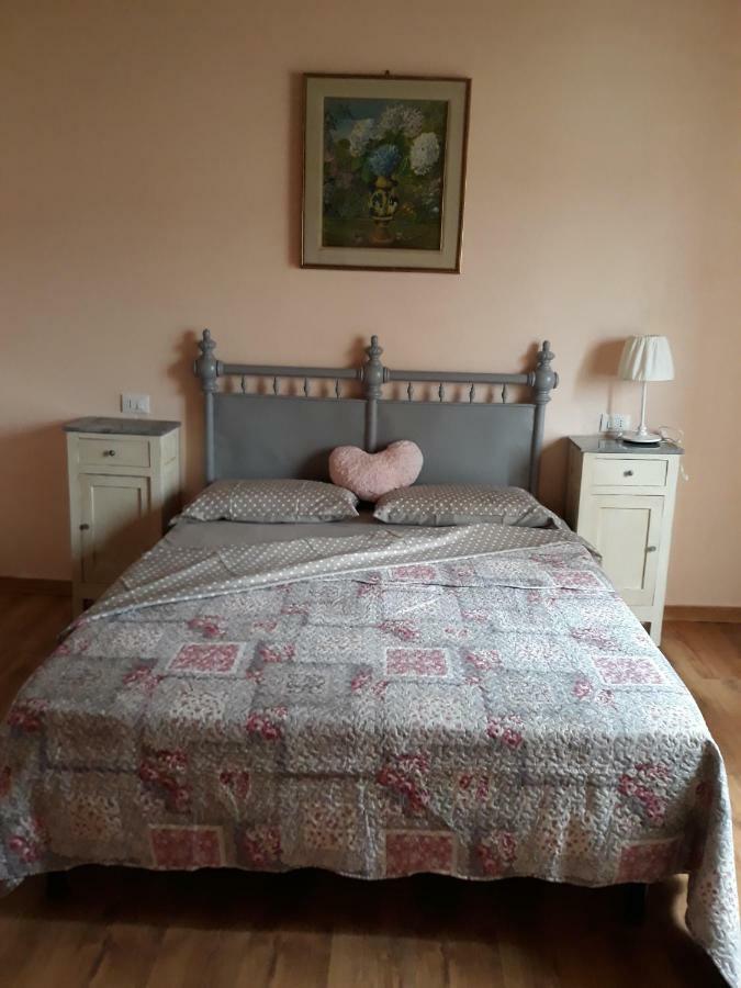 Agriturismo "Veritas" Bed & Wine Casaleggio Boiro Ngoại thất bức ảnh