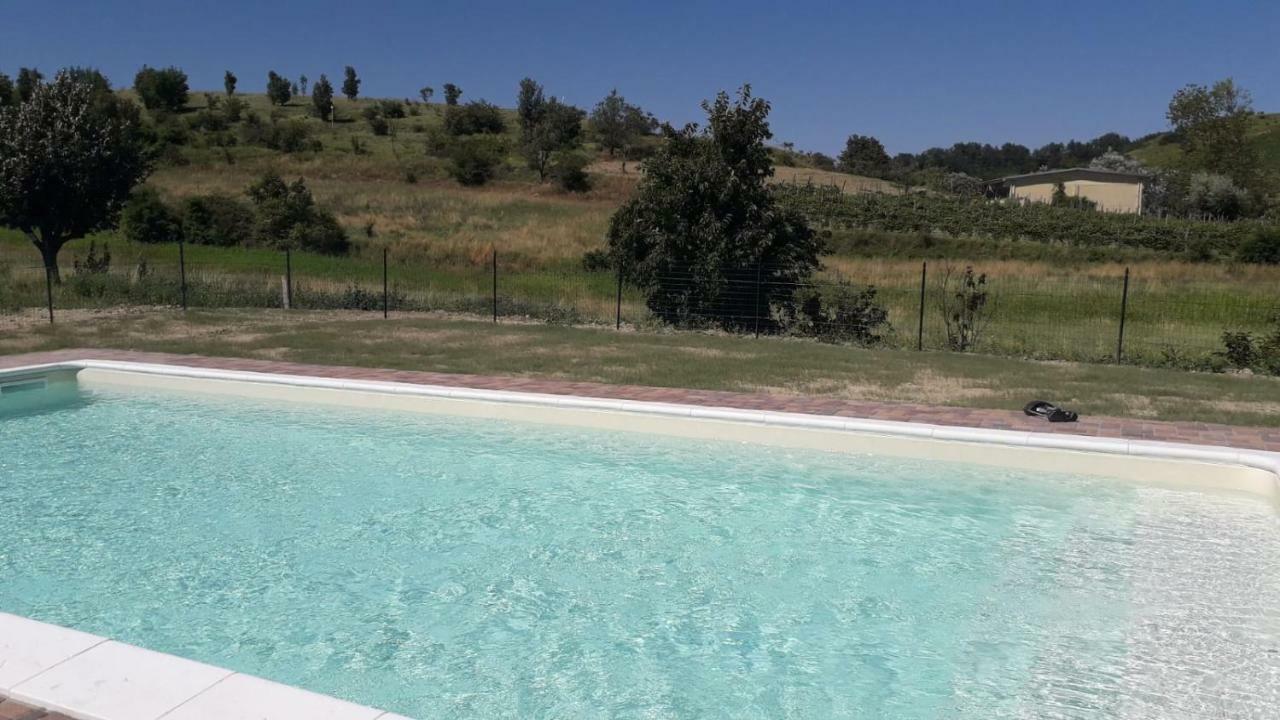 Agriturismo "Veritas" Bed & Wine Casaleggio Boiro Ngoại thất bức ảnh